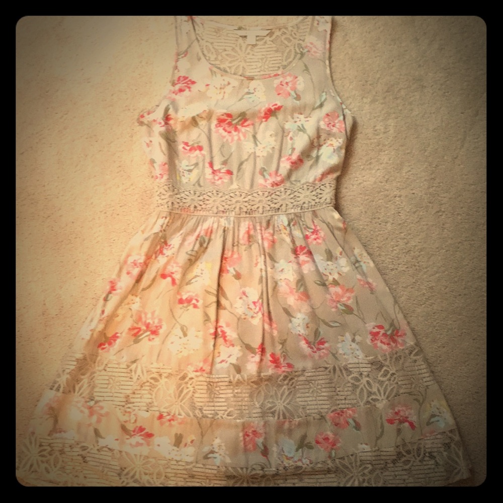 Lauren Conrad Floral and Lace Dress